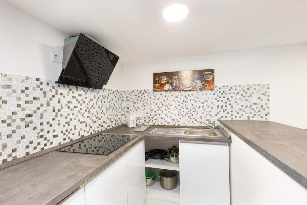 Apartament E39 Eotvos