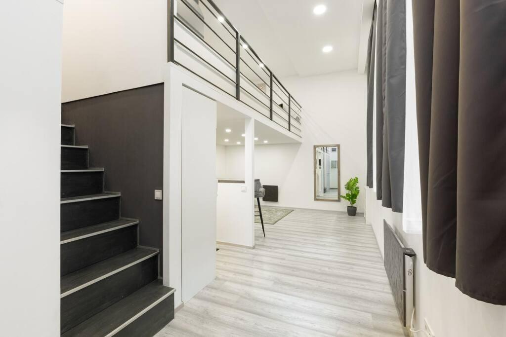Apartament E39 Eotvos *