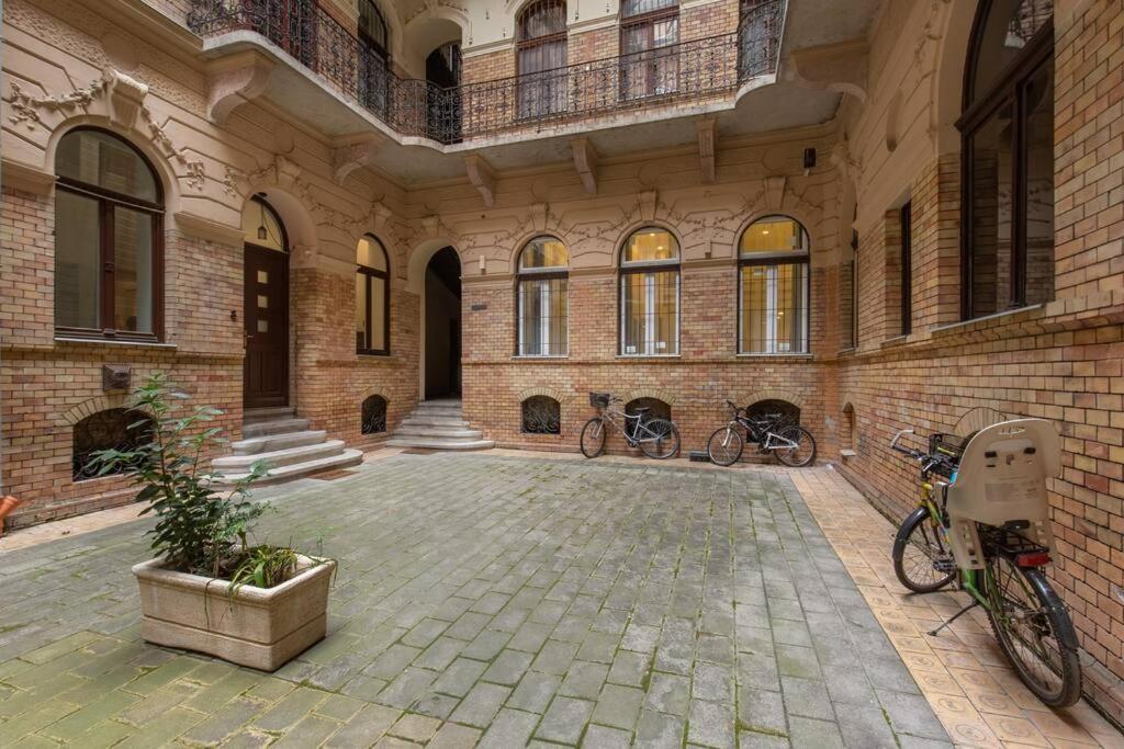 Apartament E39 Eotvos *